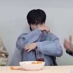 <b>핑계</b>고 지민<b>이</b> 개귀엽네ㅠㅠ