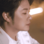 “우리 만나 볼까” 데이비드 용, <b>문별</b>과 달달 입맞춤 ‘아무도 우린’...