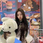 이거 <b>머리색</b> 뭐임??