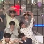 김태래 한유진 <b>손하트</b>!!!