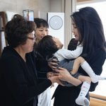 경찰의날 행사 때 아이와 함께 행사장에서