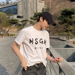 유진이 <b>규</b>빙이 옷 <b>입</b>옸네 ㅎㅎ