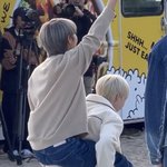 [NCT드림] 제노가 런쥔이 엎고 앉았다 일어났다 미션하네