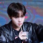 팬들한테 해도 되냐고 물어보는 박지훈