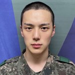 몬엑 <b>민혁</b> 이거 쌩얼임?