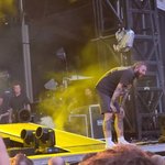 팬이 해달라는 모든 걸 다 해주는 포스트 <b>말론</b>