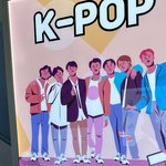 이거 <b>명동</b>에 걸려 있는건데 방탄 같지?