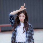 <b>눈빛</b>이 참 매력적이야