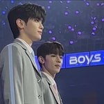 애들아 김태래 머리 봐 <b>존예</b>