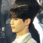 아니 성한빈 눈 좀 봐
