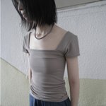 빨리 여름 와서 스퀘어넥 <b>티샤스</b> 입고 싶음