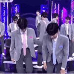 늘빈늘 왜 팔짱 끼려다가 어깨<b>동무</b> 하냐