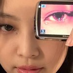 케이팝 아이돌 소장품으로 많이 보이는 물건