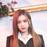 아이코닉<b>한</b> <b>분위기</b>에 확 끌려