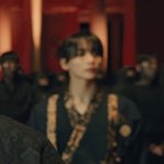 얘들아 윤정한 <b>비녀</b> 꽂았어