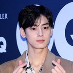 <b>신이</b>빚은 완벽한 얼굴