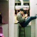 니들이 말하는 노란 <b>장판</b>이 이런 거냐
