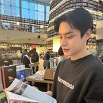 [ZB1] <b>지웅</b>이 사진 떴다