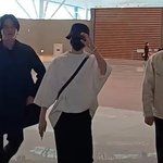 지민이 뉴욕 <b>도착</b>했겠다