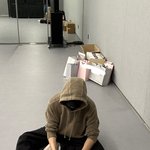 [도재정] 재현이 <b>인스스</b> 시향회 엽서 싸인하고 있었나보다