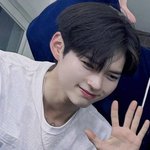 우리 ㅅㅎㅂ한테 흰티 공구해<b>주자</b>