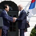 尹, <b>환영</b>식 이 발언 때 박수 터졌다…