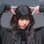 아기 맹수 앞에선 겁 먹은 척 해<b>주자</b>!