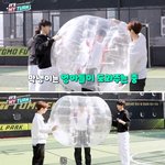 잘봐 <b>최단신</b>과 최장신의 싸움이다