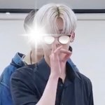 <b>누</b>가 리키보고 황한솔이래