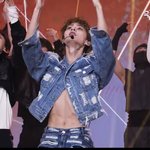 세븐틴 준 <b>의상</b> 좀 봐ㅠ;