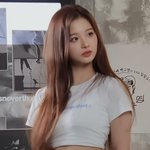 <b>설윤</b>이 젤이쁨