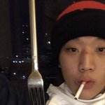 양<b>홍원</b> 오빠 담배피는 모습 너무 섹시해
