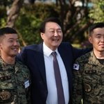 <b>윤석렬</b>이 학폭출신인데 안때린게 신기하네