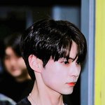 [ZB1] 엥 <b>성한빈</b> 뭐야 얼굴 ? 뭐야?