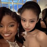 [댓글부탁해] 제니랑 <b>인어</b>공주 투샷떴다