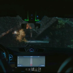 터널을 지나다가 시간여행을 하게 됐는데요