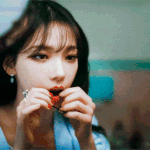 <b>Thirsty</b> 머리 묶는 카리나 포니테일