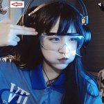 <b>점심</b>뭐먹을까