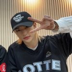 [스키즈] 현진이 장발과 모자 조합은 언제나 <b>필승</b>이구나