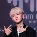 [댓글부탁해] <b>백현</b> ㄹㅇ 안 늙는다