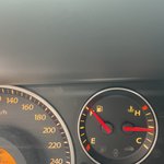 [댓글부탁해] 자동차 <b>시동</b>을 걸었더니 기름이 꽉 찼어요;; 이런경우...