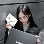 [모두드루와] 민지 <b>샤넬</b>에서 생일선물 받았네