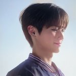 [ZB1] 어떻게 사람이 이렇게 생겼지..