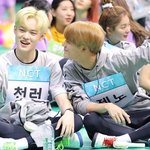 [NCT드림] <b>준표</b>들아..제노가 천러를 너무 이뻐한다..