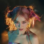 카리나 <b>스워</b>사이드 그 영화 할리퀸 같어