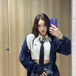 이 사진 왤케 <b>윈터</b> 닮았지
