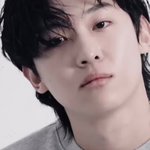 덱스 솔직히 <b>웬만</b>한 배우보다 더 잘생김