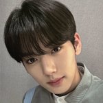 한유진 셀카 넘 예쁘게 잘찍는다