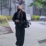 로제 <b>슬리퍼신고</b> 다녀? ㄹㅇ