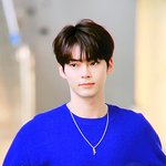 [ZB1] 애들 장미<b>아이템</b> 하나씩 하고 옴